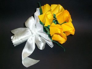 Buquê de noiva original: origamis